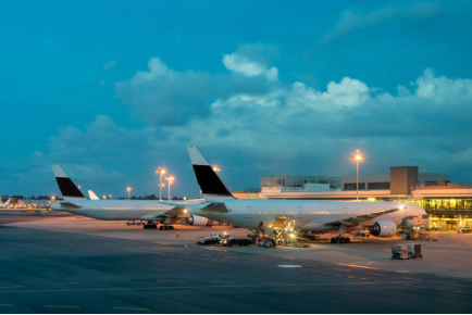 应用1 - 机场、港口高精度天气监测.png