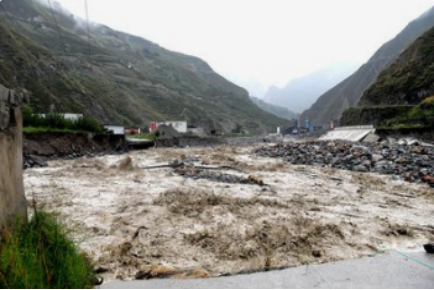 应用4 - 复杂地形区域山洪、泥石流防治.png